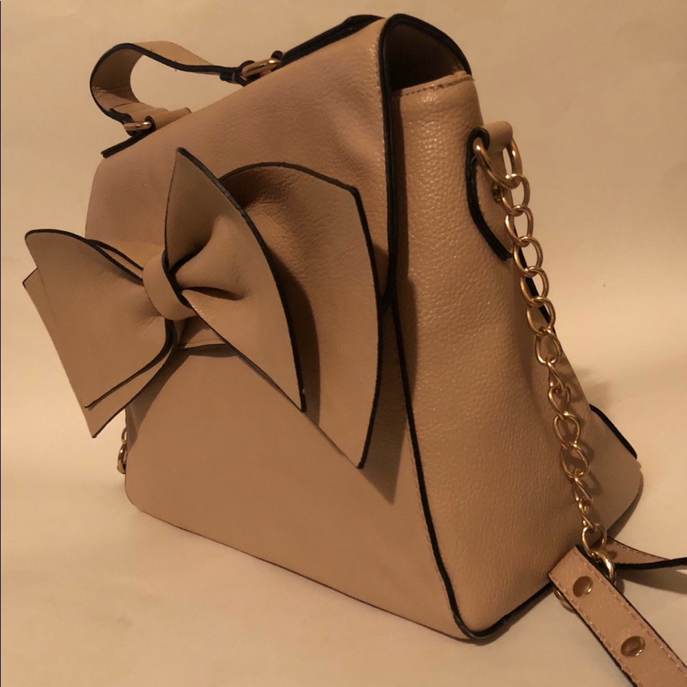 Purse - Picture 2 of 4